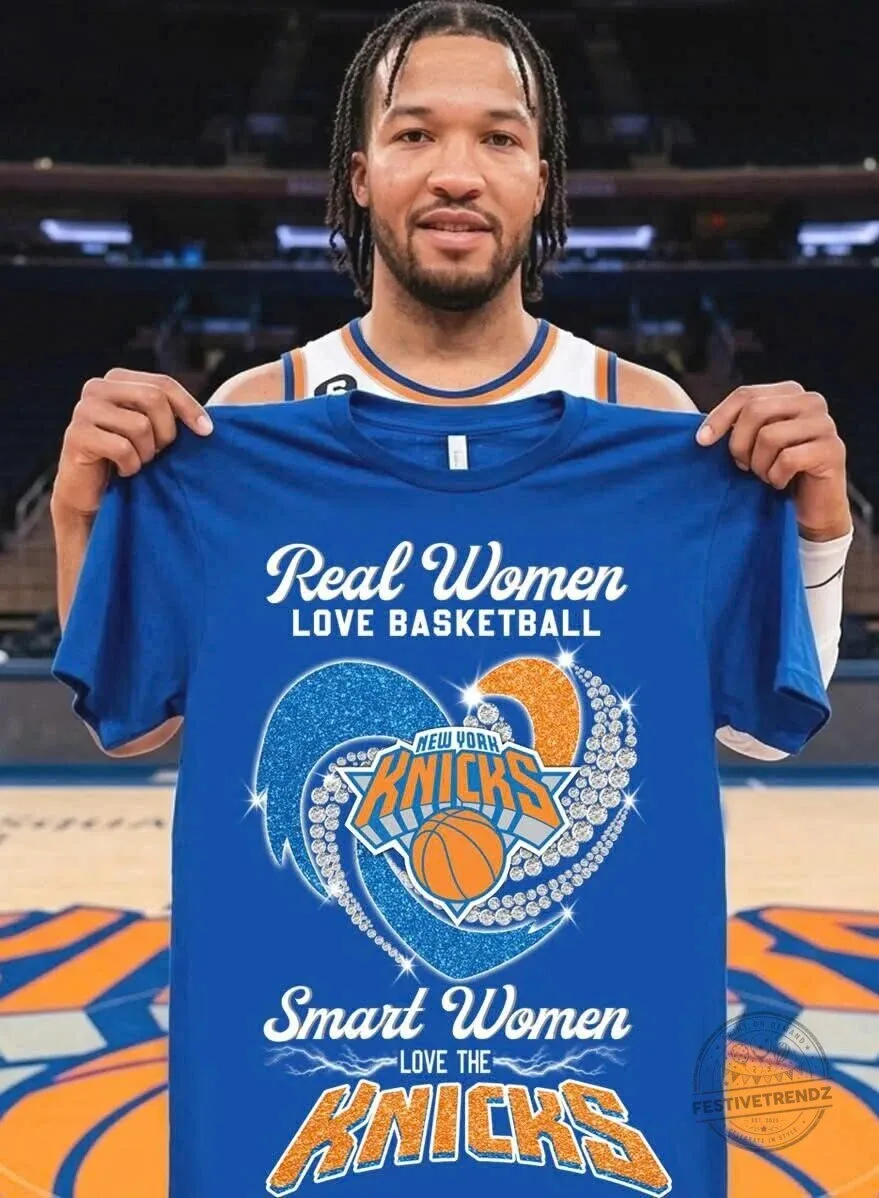 New York Knicks Real Women Love Basketball Smart Women Love Knicks T-Shirt